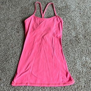 Hot pink power of the Y tank.